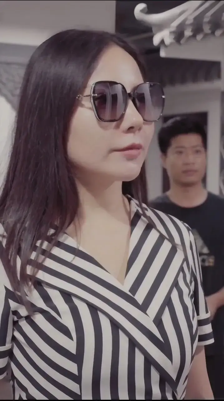 绝世废少 海报